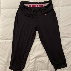 Nike Capris - Women Small